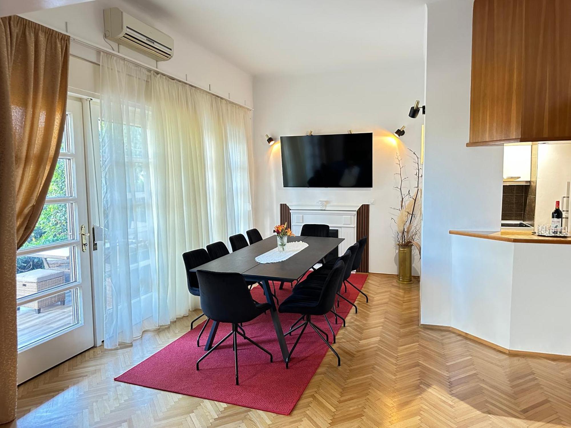 At Location Vila Split